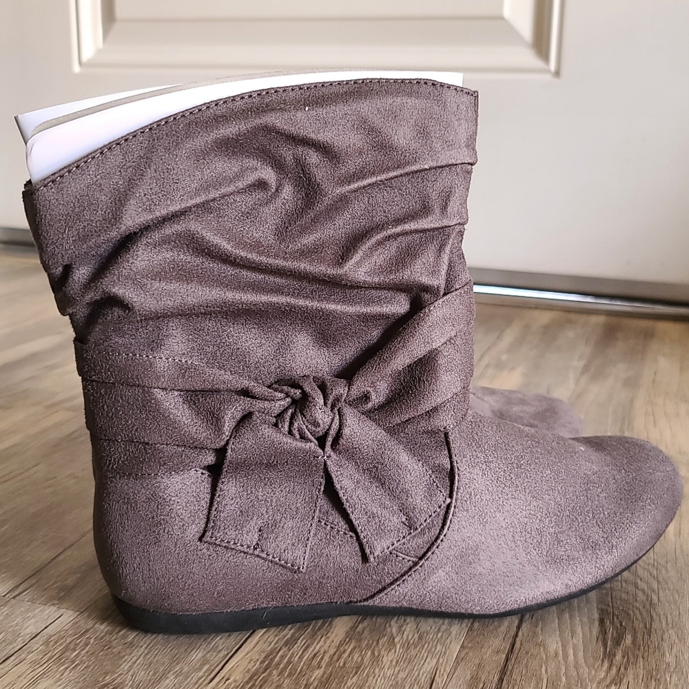 SO Booties - Picture 1 of 2